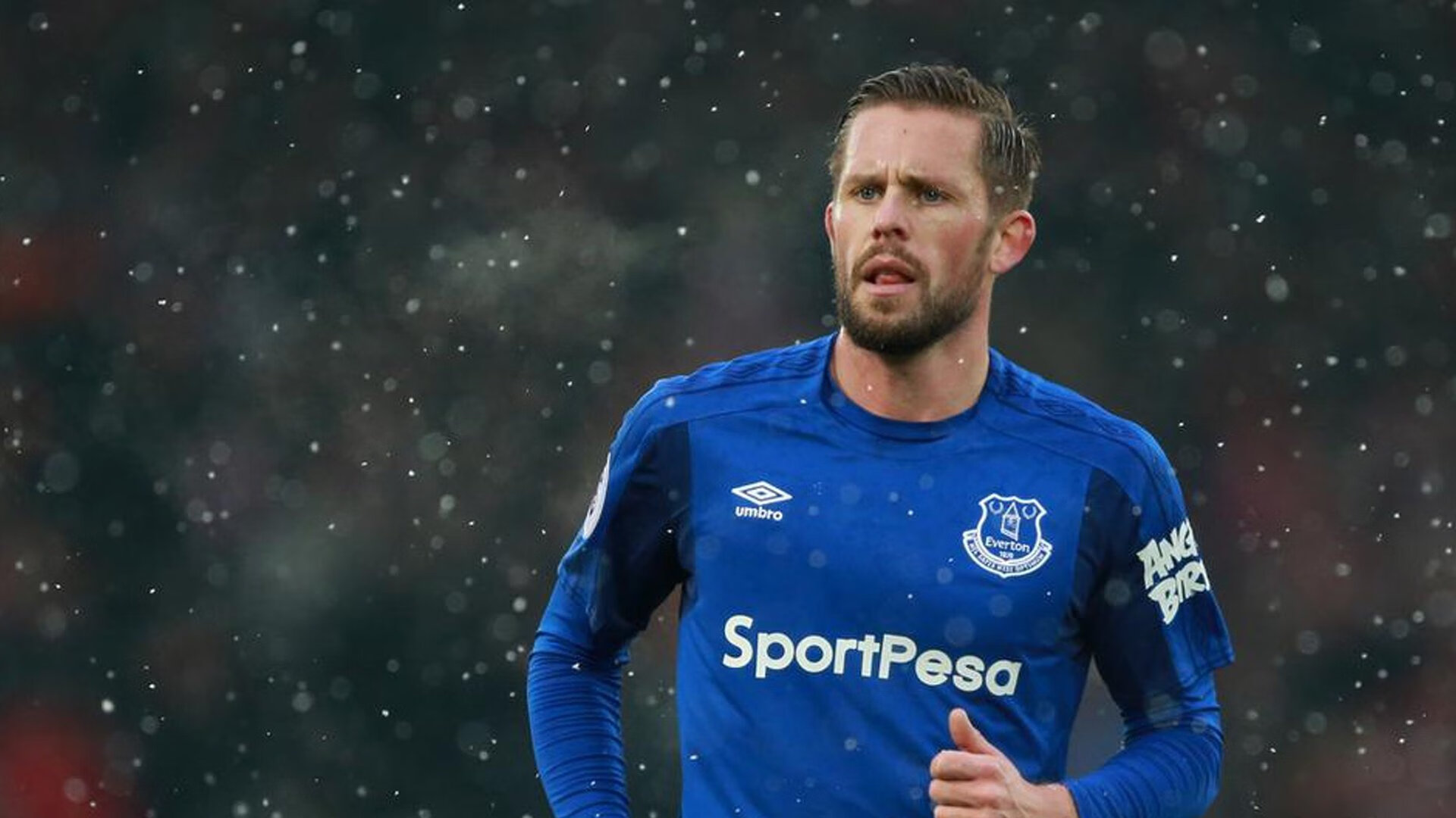 柯尔赞200米仰泳表现获教练肯定